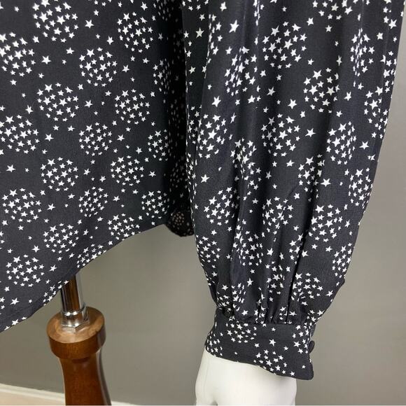 Equipment top medium NWT silk black white star ball long sleeve Cornelia button - Picture 12 of 16